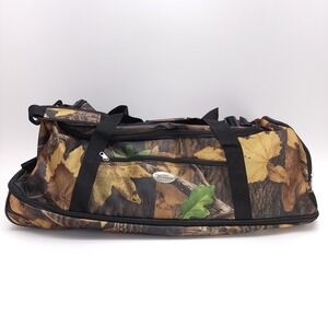 NEW Bella Russo Luggage Cammo Wheeled Duffel Bag Case Camoflauge 28" x 12" x 12"